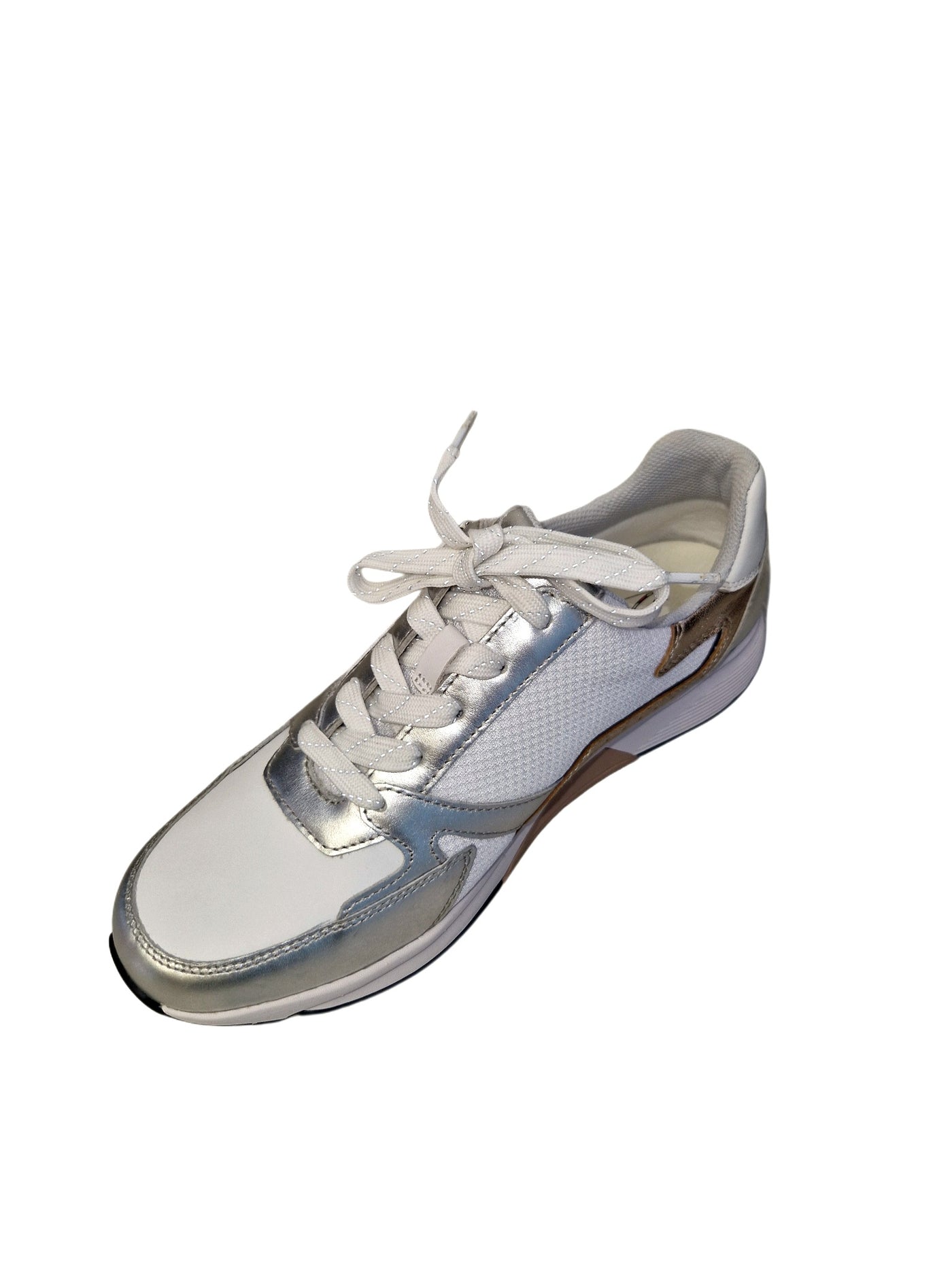 White & Silver Runner With Gold Detailing