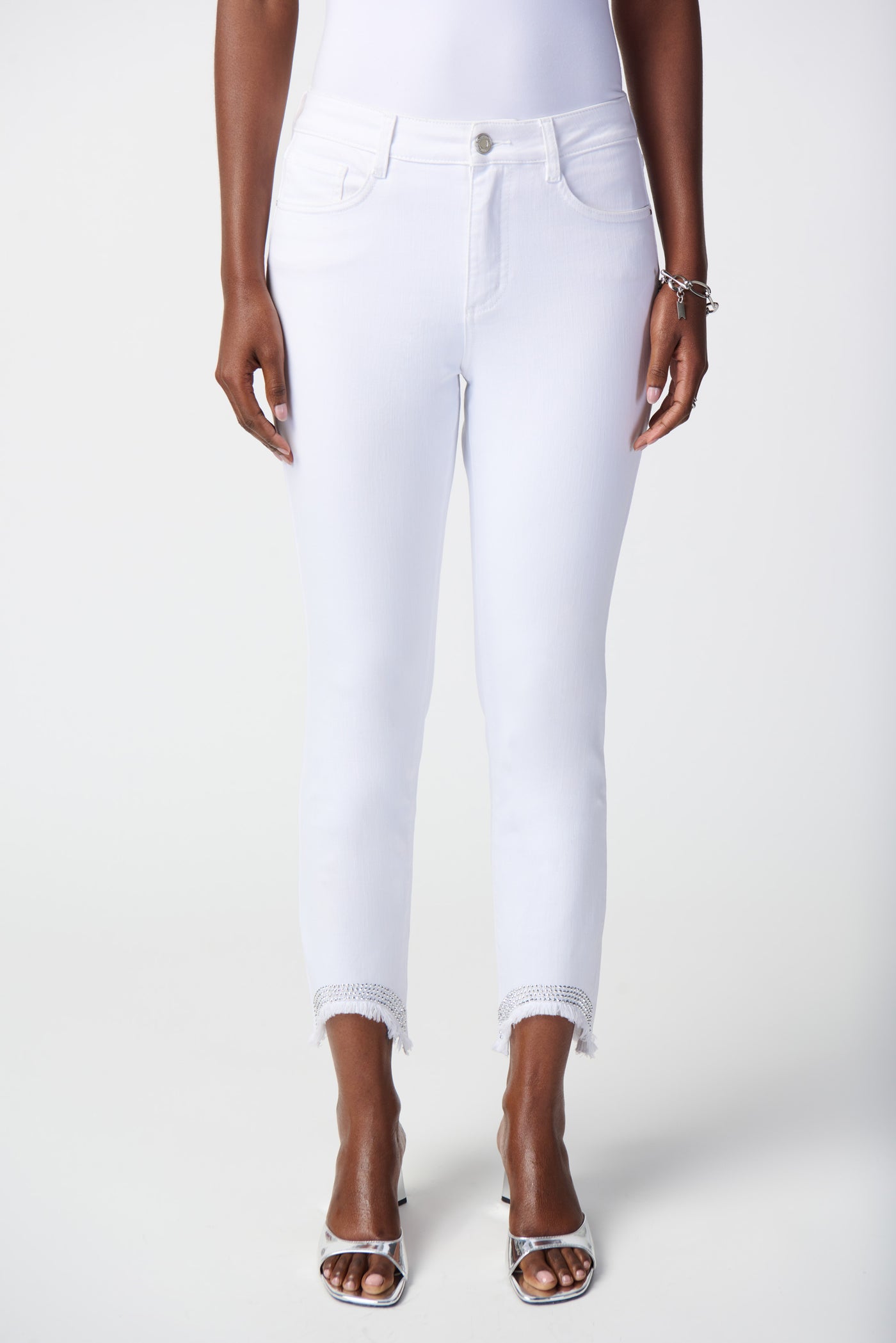 Joseph Ribkoff White Cropped Jeans with Frayed Hem
