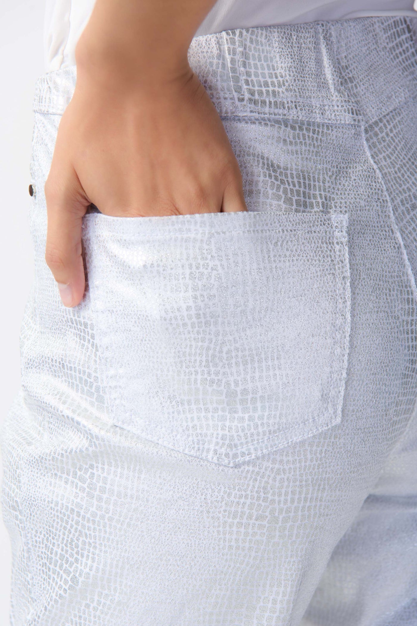 Joseph Ribkoff White/Silver Metallic Animal Print Pull-On Jeans