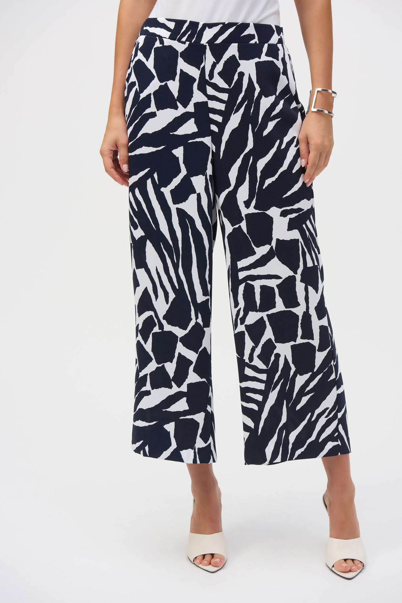 Joseph Ribkoff Woven Abstract Print Pull-On Culotte Pants