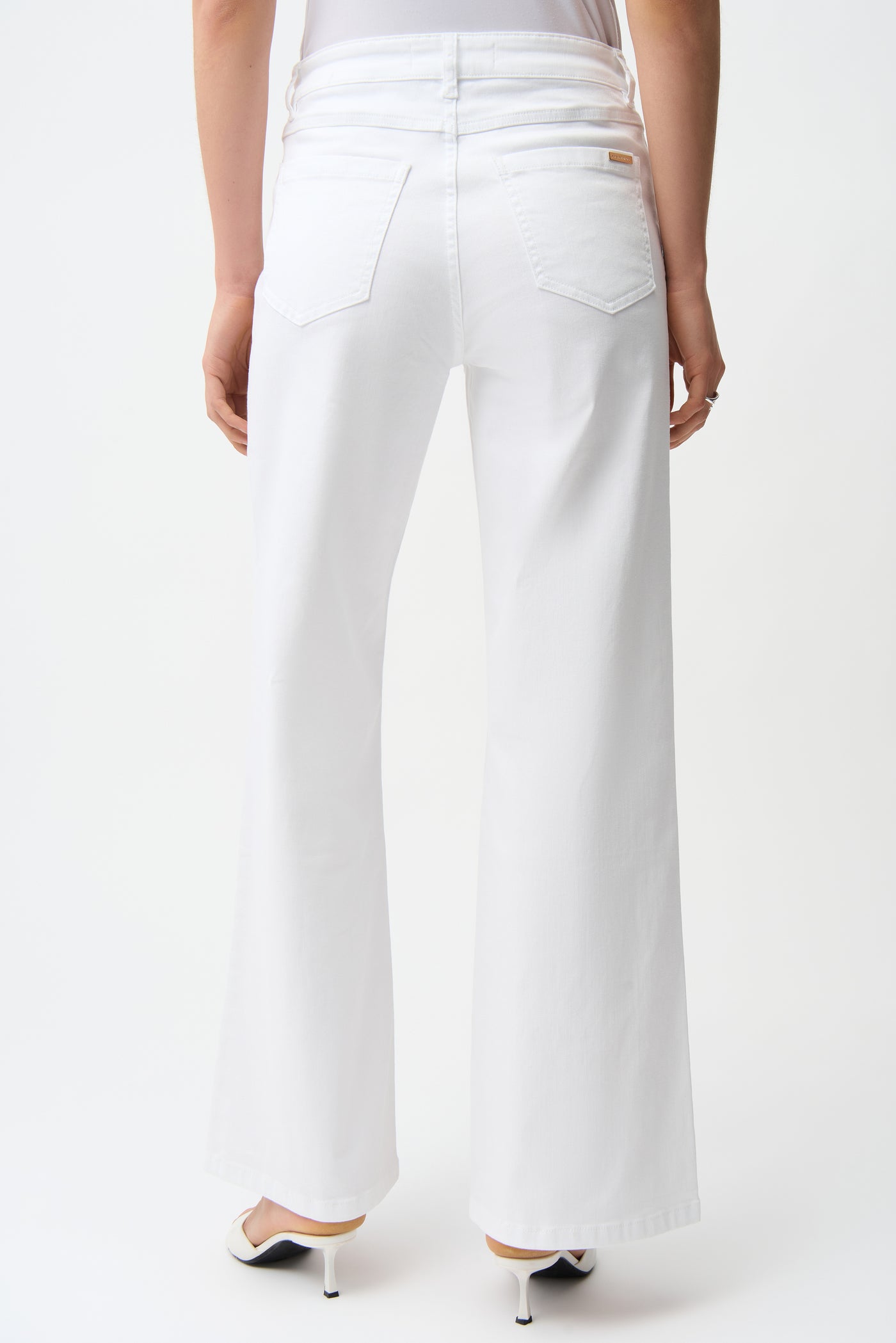 Joseph Ribkoff Goldie White Classic Wide-Leg Stretch Jeans
