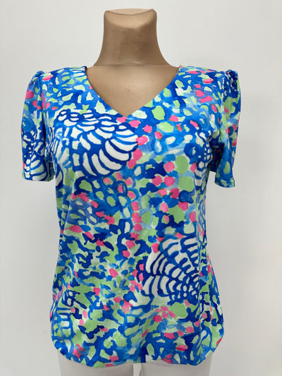 Abstract Shell Effect T-Shirt with V-Neck