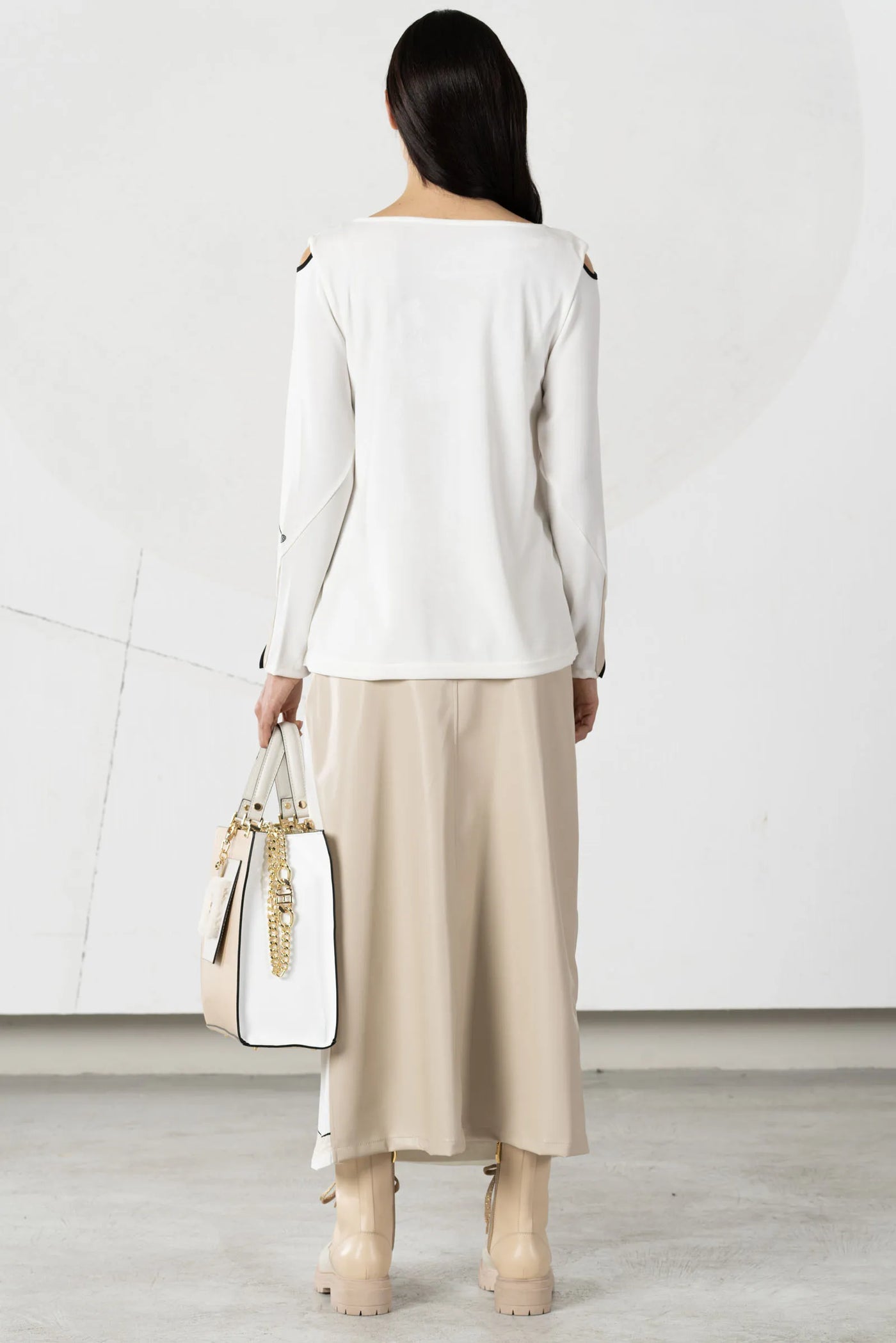 Off White Jumper With Pleated Detail & Cut Out Shoulders