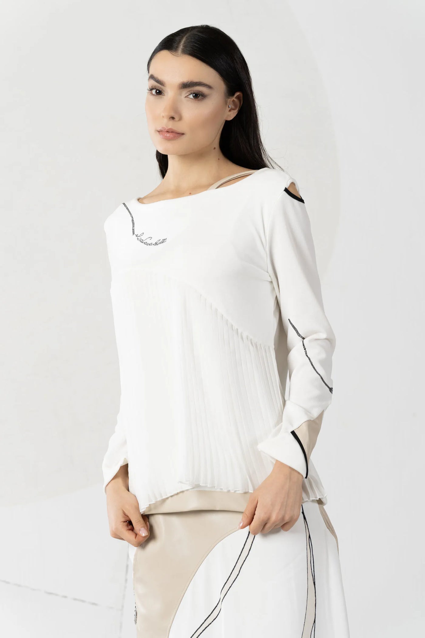 Off White Jumper With Pleated Detail & Cut Out Shoulders