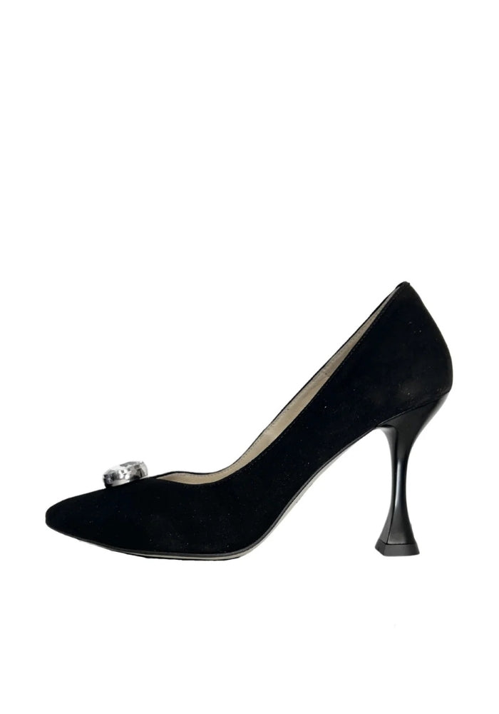 High Heel Black Shoe With Diamond Embellishment