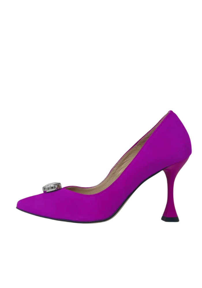 High Heel Fuchsia Shoe With Diamond Embellisnment