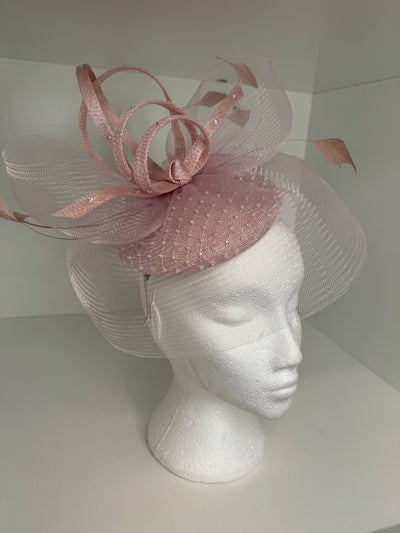 Rose Fascinator With Diamonte Detail