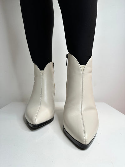 Beige Leather Pointed Toe Boot with Block Heel and Side Zip