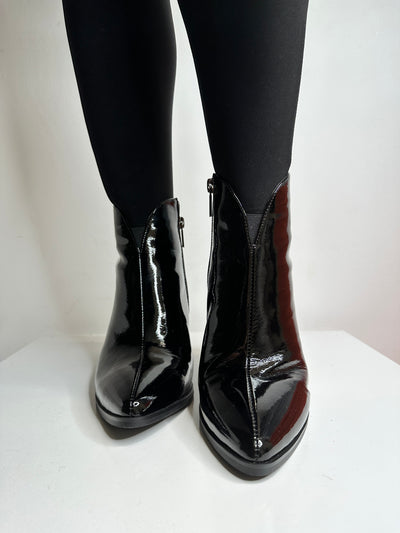 Black Patent Pointed Toe Boot with Detailed Block Heel