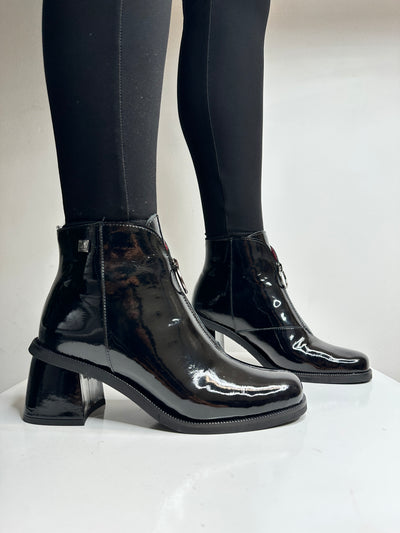 Black Patent Boots with Block Heel and Zip Detail