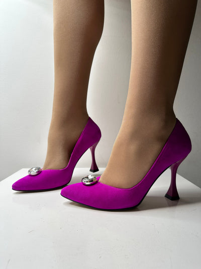 High Heel Fuchsia Shoe With Diamond Embellisnment