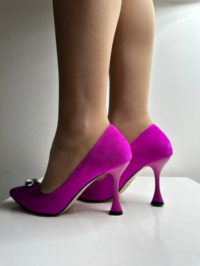 High Heel Fuchsia Shoe With Diamond Embellisnment