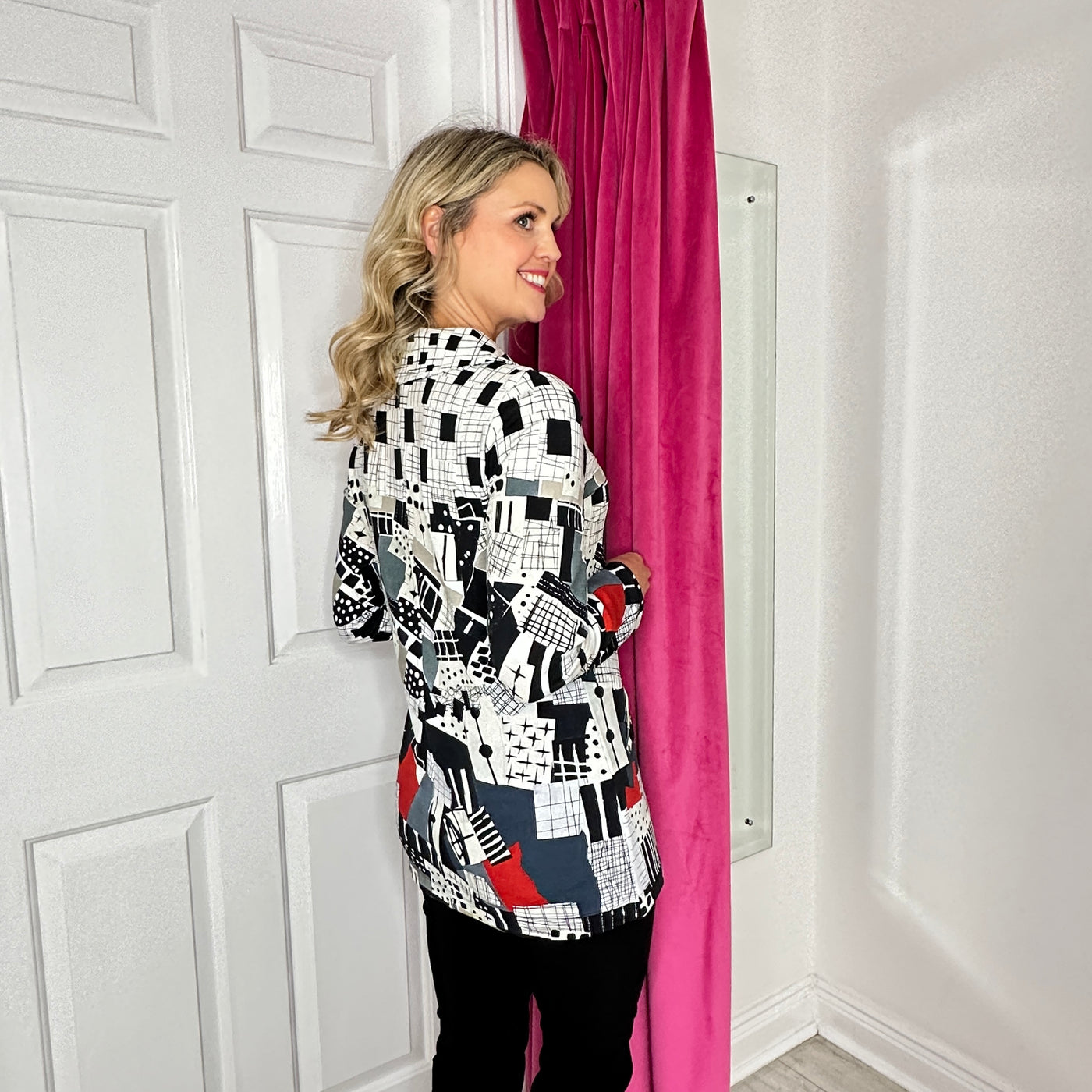 Black & Cream Jacket with Graphic Print & Front Pockets