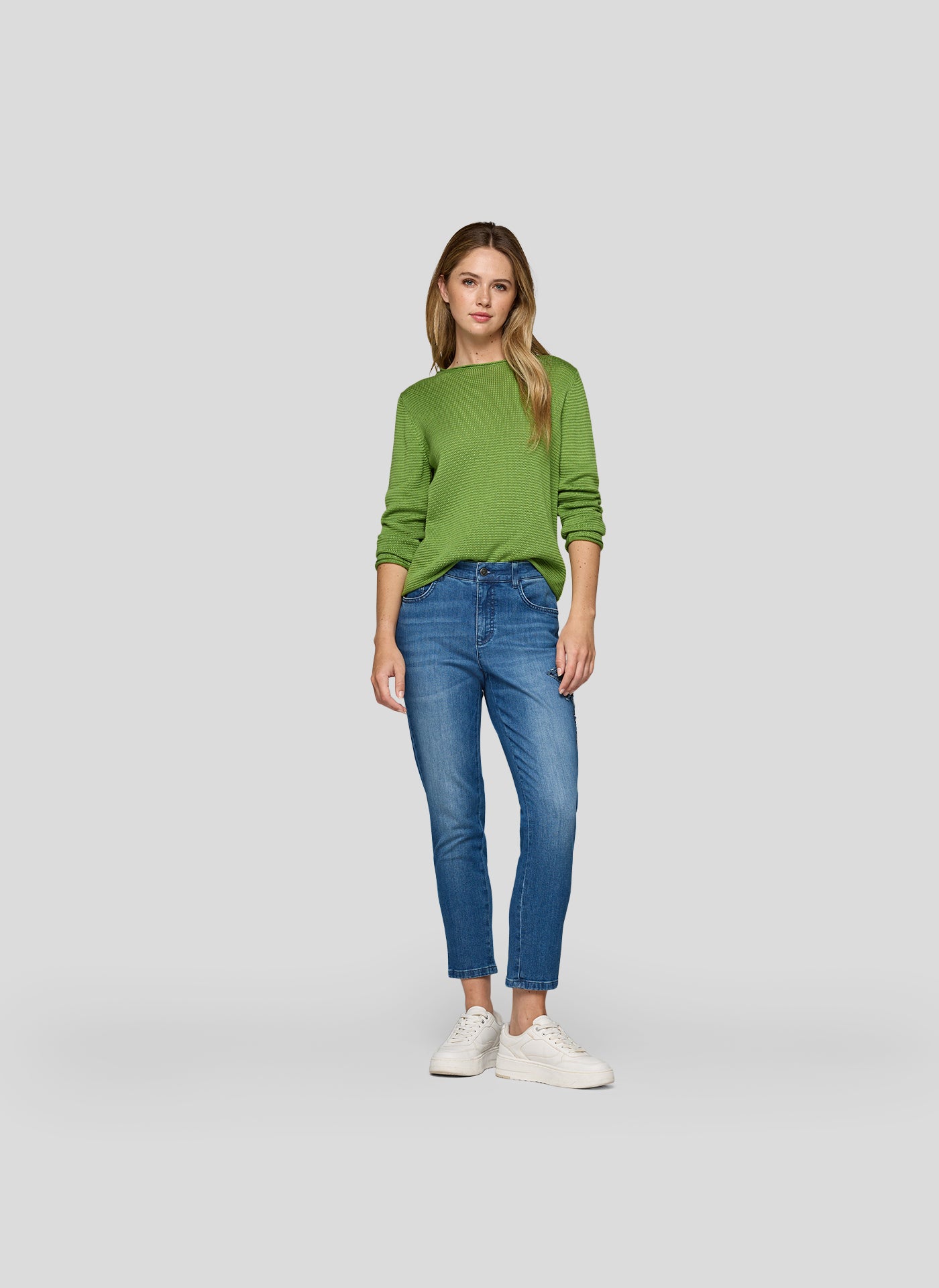Green Pull Over Round Neck Jumper