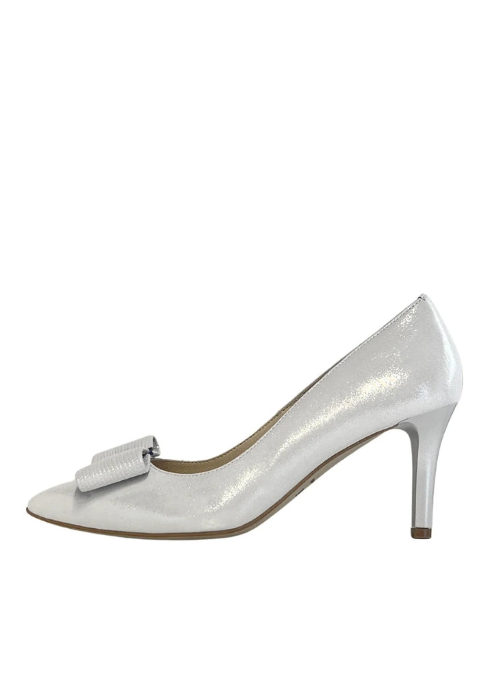White/Silver High Heel Shoe with Bow