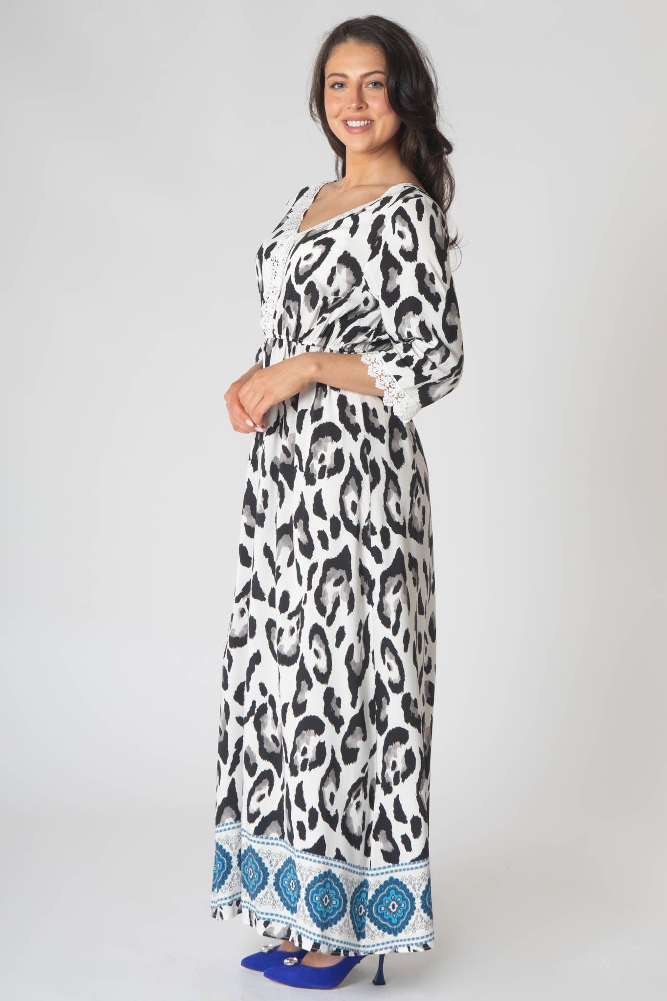 Fleur Maxi Dress With Lace V-Neck Detailing - Black/White/Blue