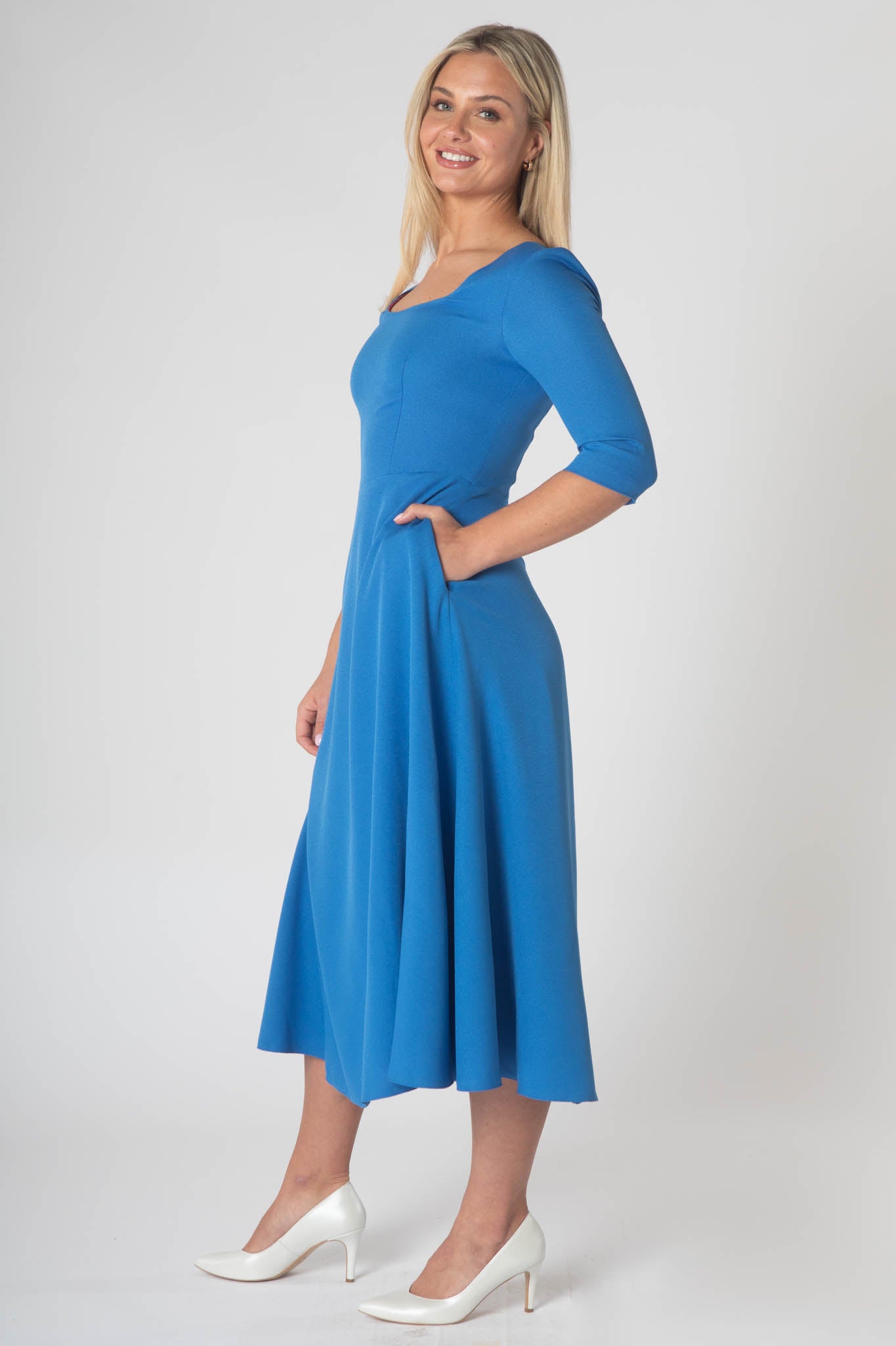 Porsha Dress With Round Neck And Contrast Lining - Blue/Pink