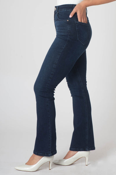 Zola Flared Jeans - Dark Wash
