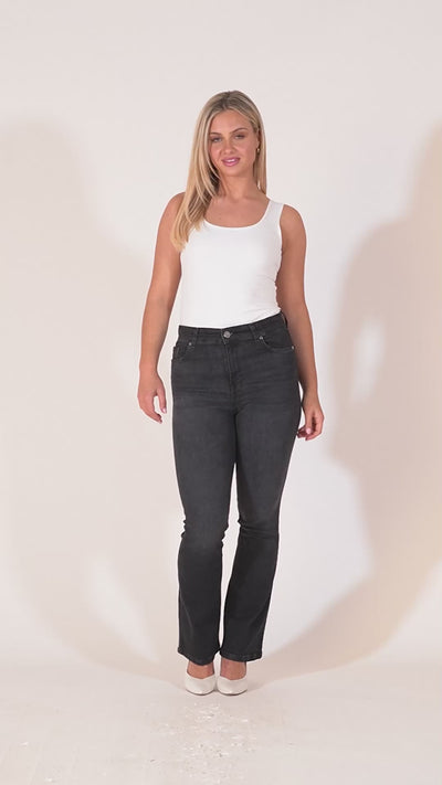 Zola Flared Jeans - Black Denim