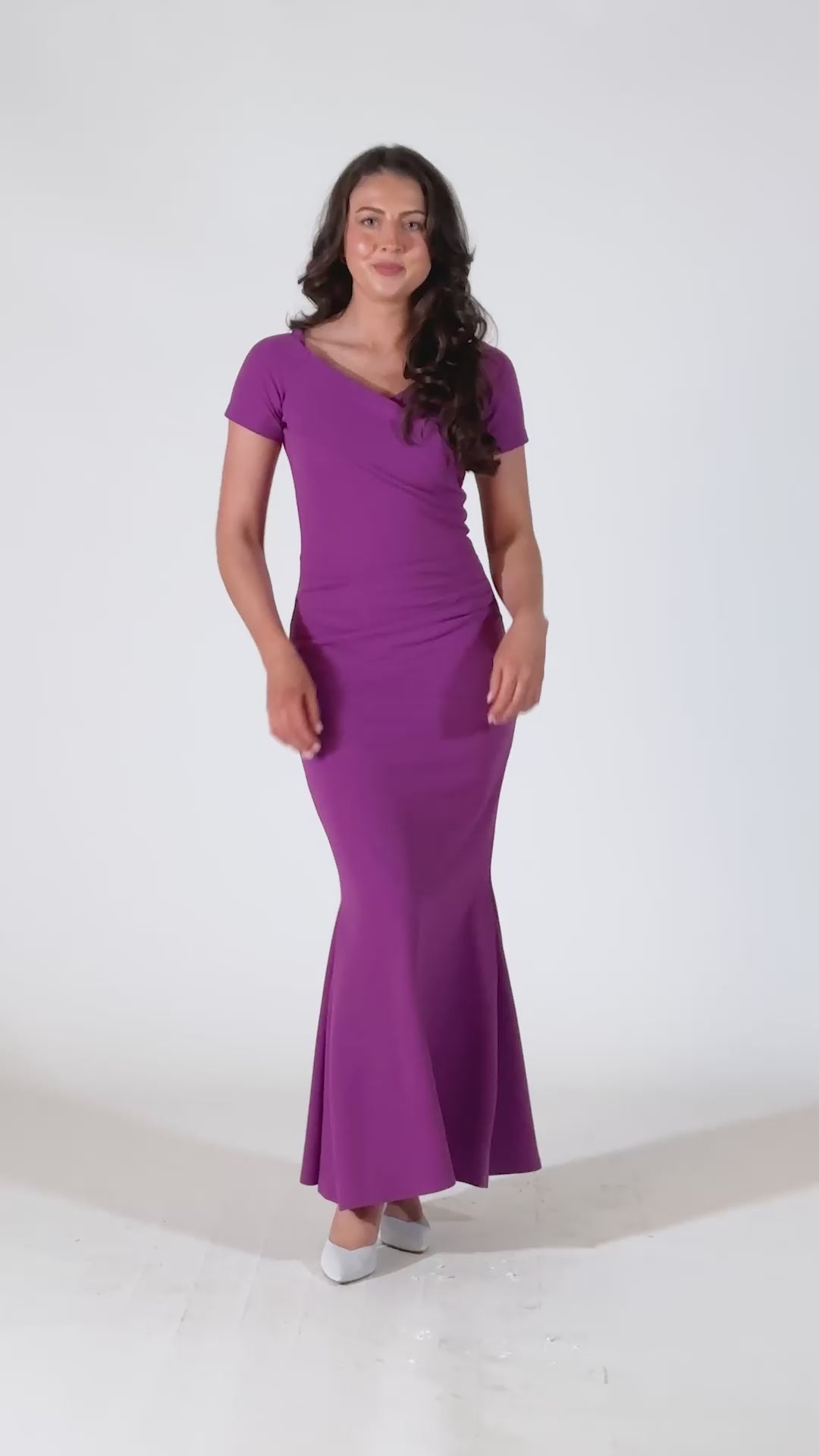 Brodie Maxi Dress With Short Sleeves & Ruching On Waist - Purple